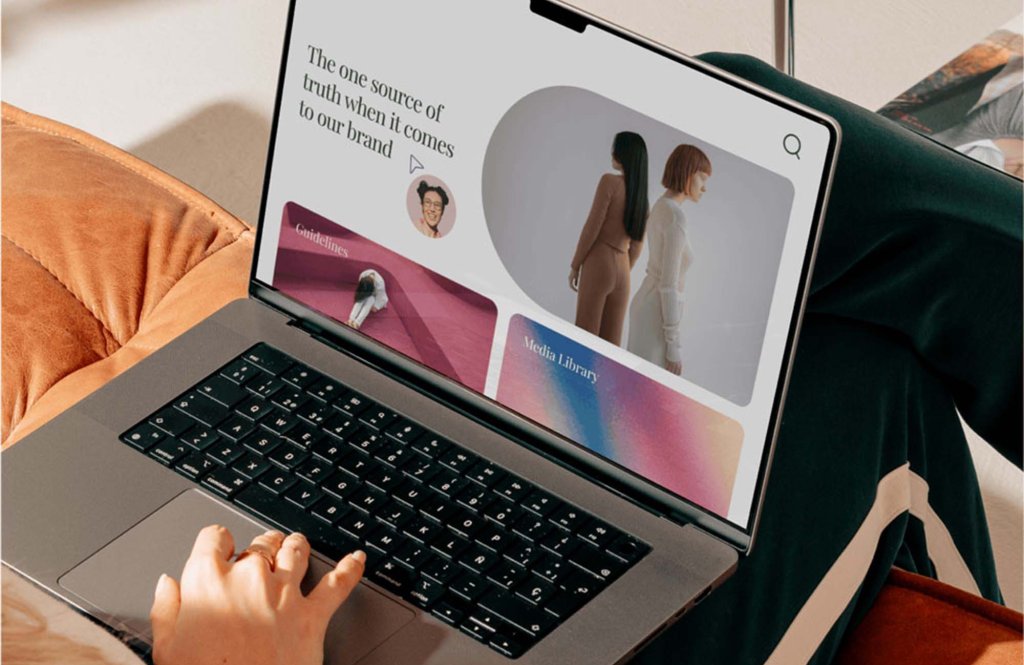 Ein Ausschnitt von Frontify der Markenplattform. | Un extrait de Frontify la plateforme des marques. | An extract from Frontify, the brand platform.